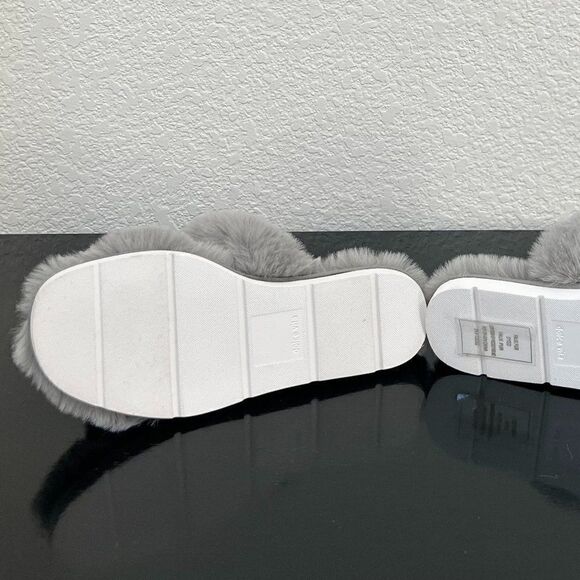 Dolce Vita Gray Fuzzy Slippers Size 6 - Picture 4 of 7